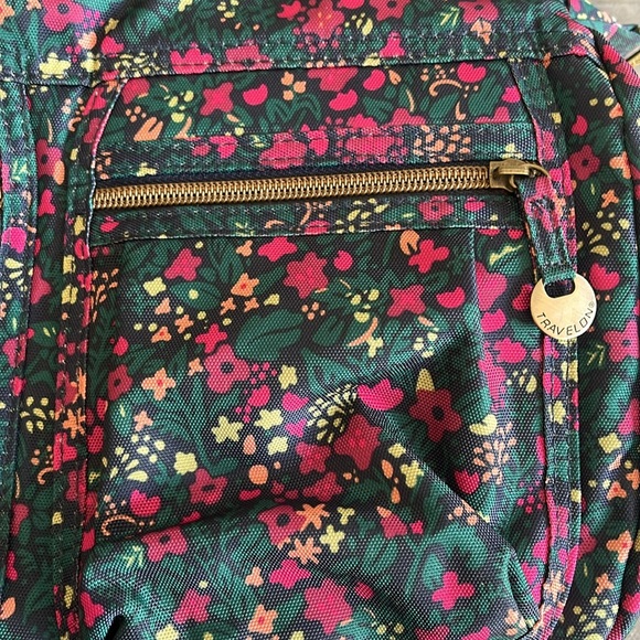 Travon and lug purse - Picture 8 of 10